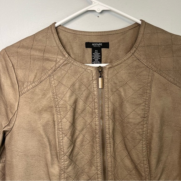 NEW Alfani Womens Faux Leather Jacket Taupe Zip Up Petite Size S Super Soft - Picture 2 of 9
